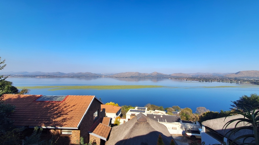 3 Bedroom Property for Sale in Kosmos North West